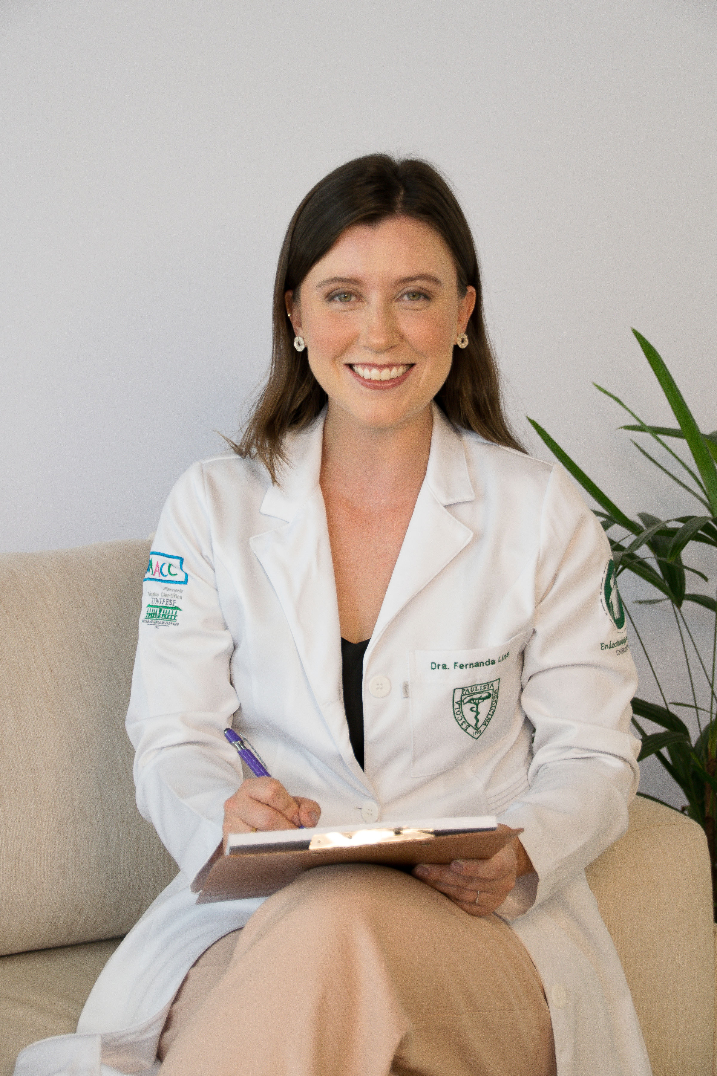 Dra. Fernanda Lins - Endocrinologista Pediátrica